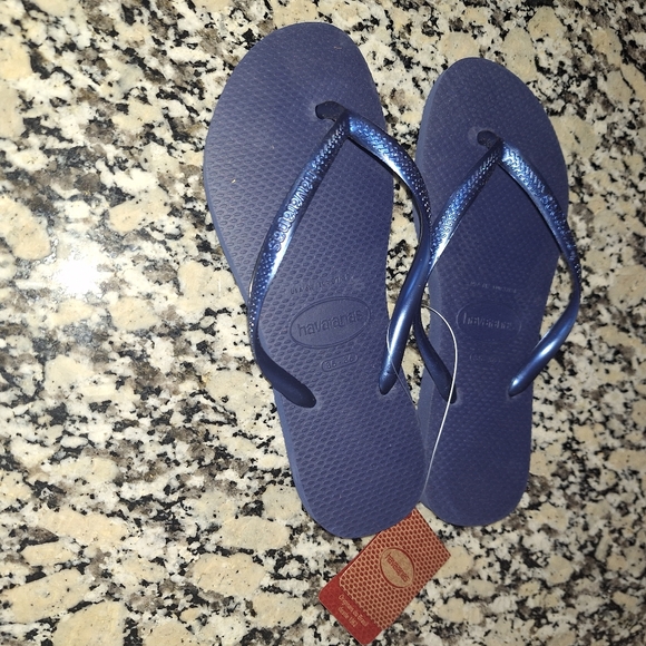 Havaianas Women's Brazil Rubber Flip Flop Sandal, Navy Blue, US 7/8 - Picture 3 of 6